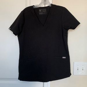 Figs scrub top. Size small. Black.